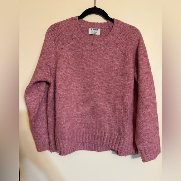 Old Navy Sweaters - Old Navy Women's Rose Knit Sweater